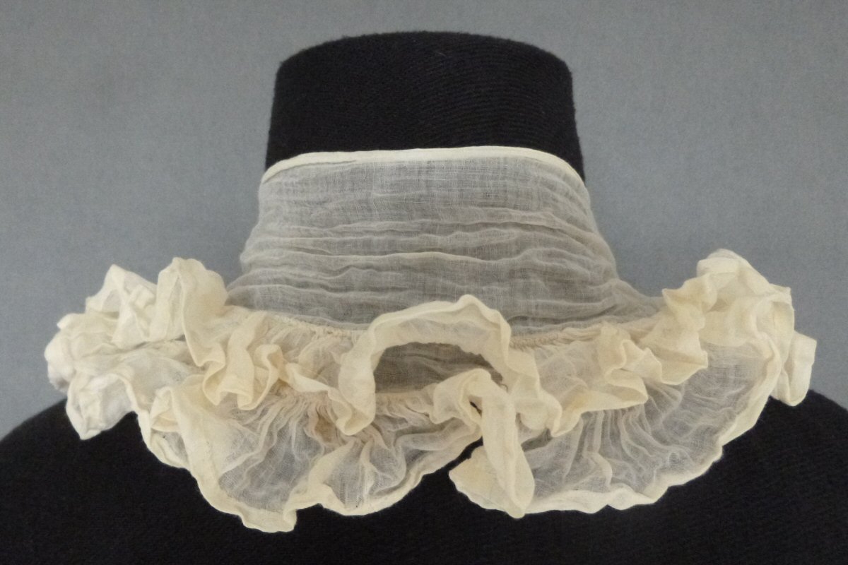 Neck Ruffles c 1800 | English & European Dress | Meg Andrews - Antique ...