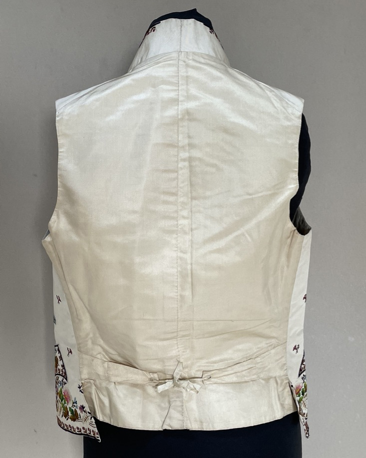French Waistcoat 1820s | English & European Dress | Meg Andrews ...