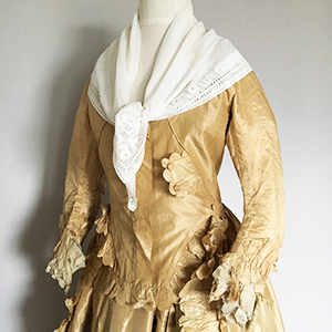 English Dress 17th & 18th century | Meg Andrews - Antique Dress and ...